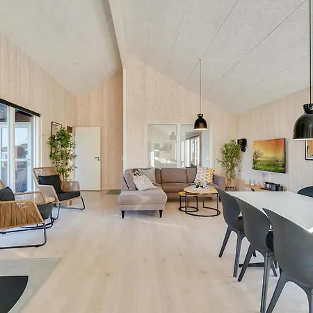 Nice Home In Grenaa With Sauna *
