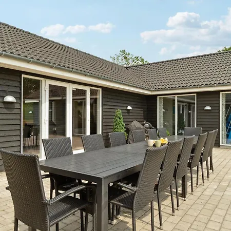 Amazing In With Private Swimming Pool, Be Inside Or Outside Grenaa