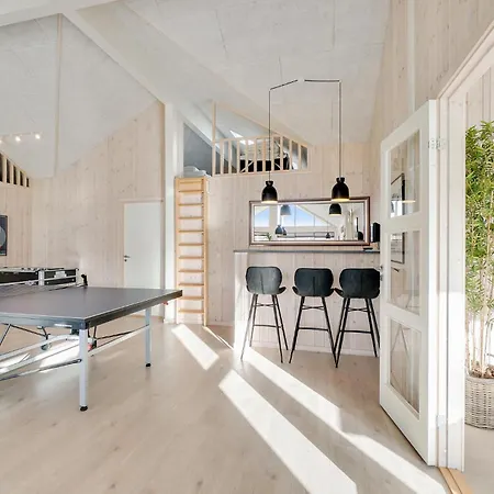 Nice Home In Grenaa With Sauna 度假居 *